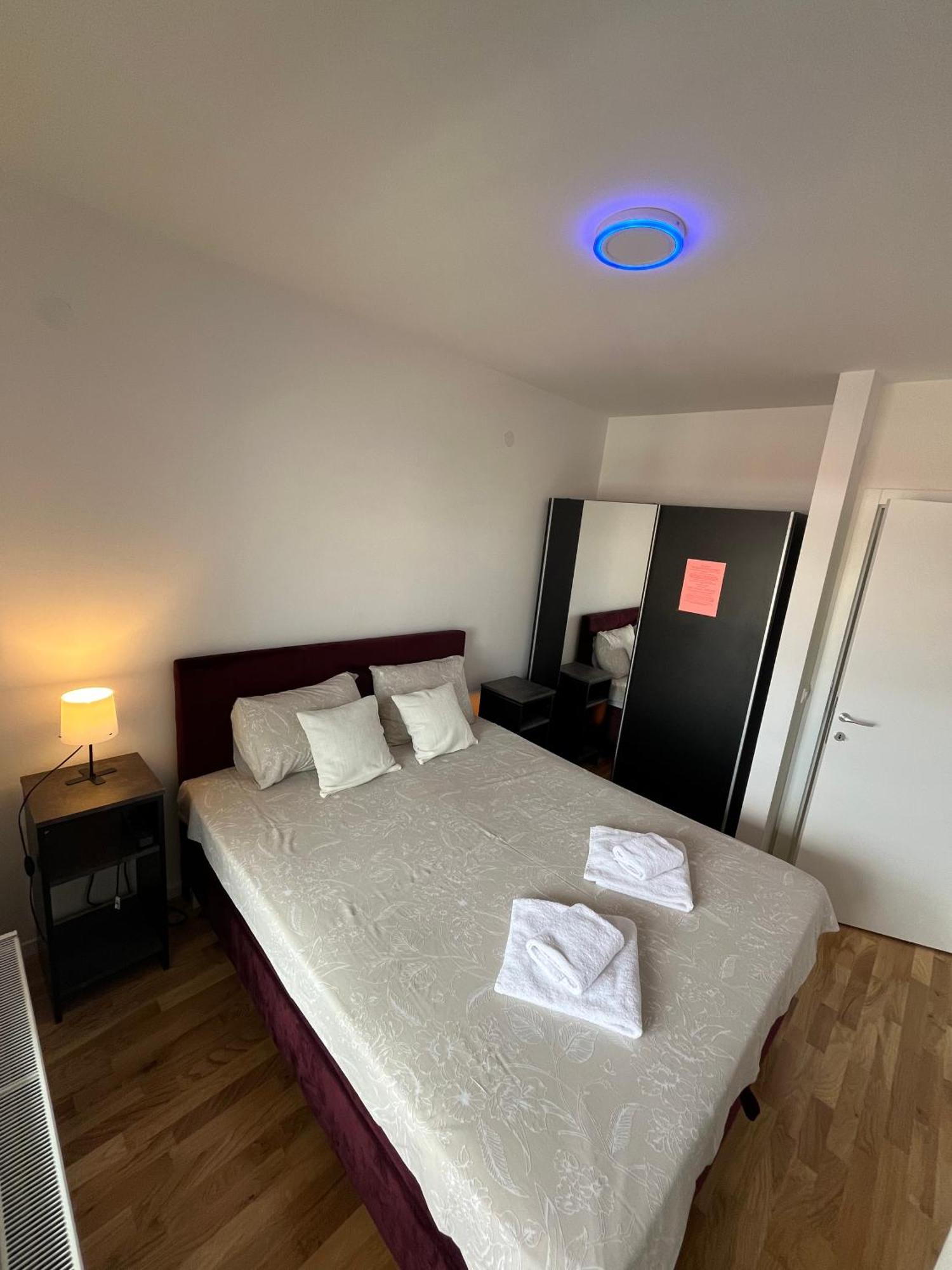 Lux Apartment 8, Center, Free Parking Nis Luaran gambar